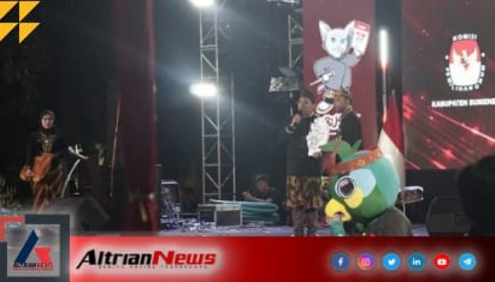 KPU Sumenep Gelar Kirab Maskot “Si Jalih” dan “Si Busok” untuk Sosialisasikan Pilkada Serentak 2024
