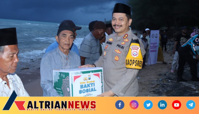 Kapolres Sumenep Gelar Bakti Sosial untuk Nelayan dan Kelompok Sadar Wisata di Pantai Slopeng