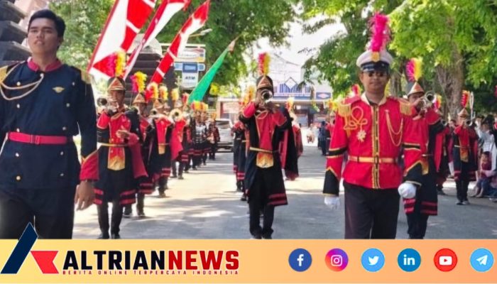 Festival Drumband Pelajar 2025 Meriahkan Kota Sumenep, Ribuan Warga Tumpah Ruah di Jalan Raya