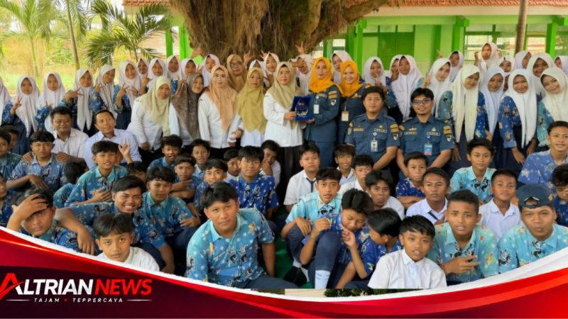 KSOP Kalianget Edukasi Keselamatan Pelayaran Sejak Dini di SMPN 2 Kalianget